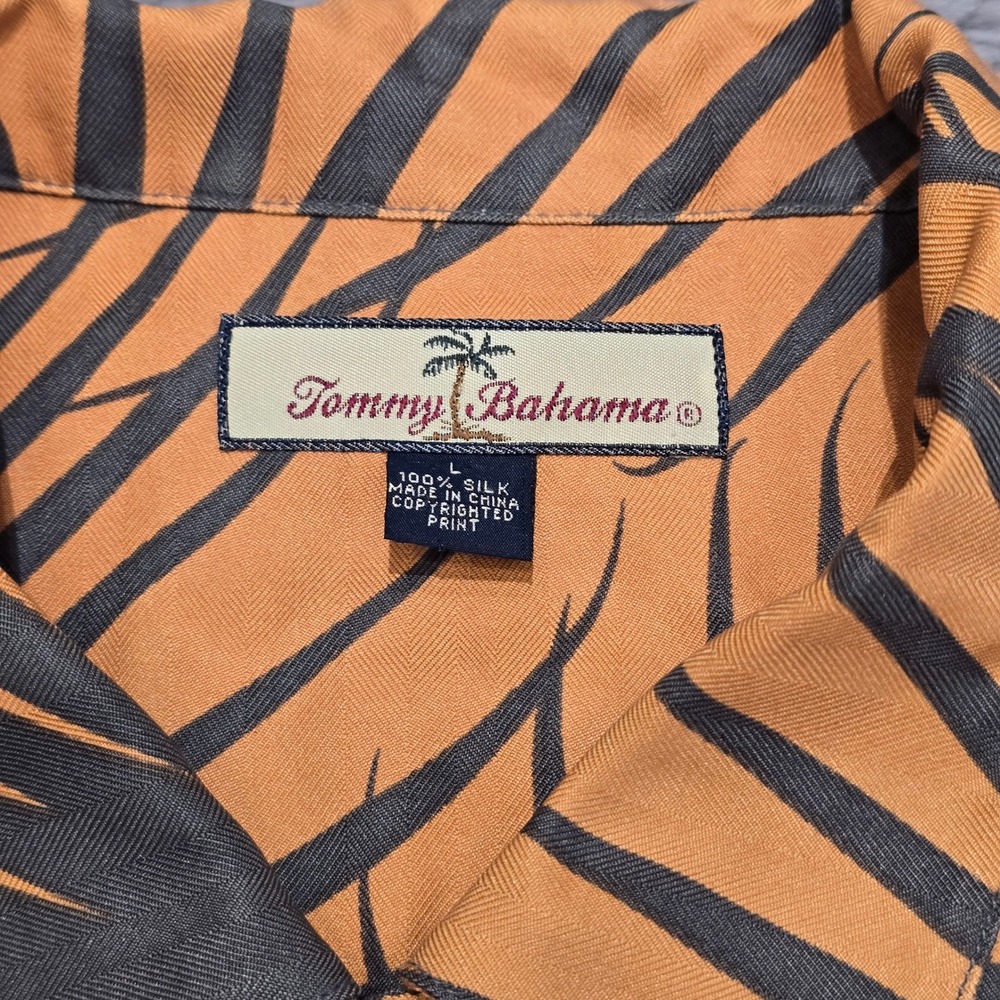 Tommy Bahama Mens Large Silk Camp Shirt Orange Palm Print Tropical Button Down - Picture 2 of 6